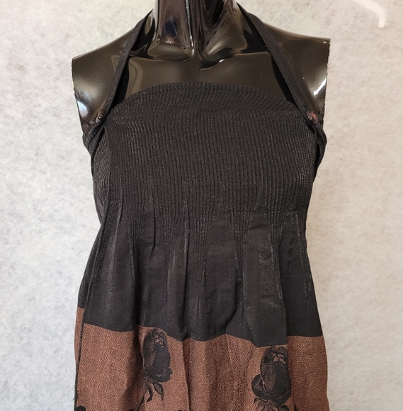 Dress - Picture 4 of 10